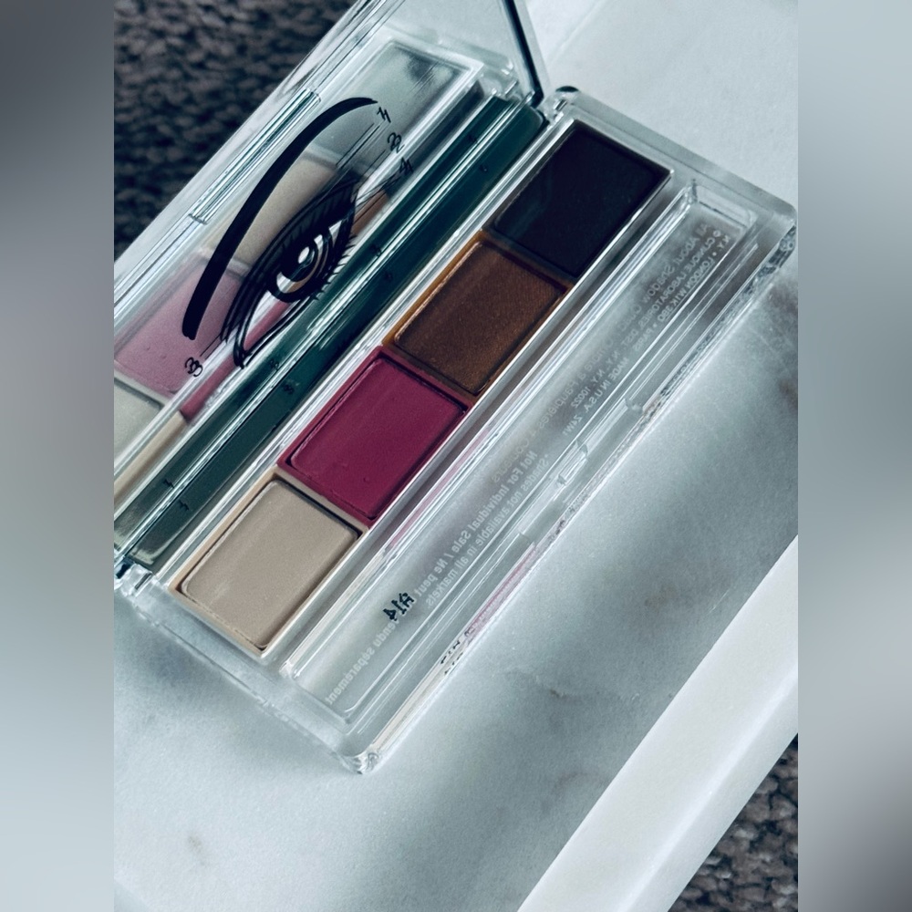 Clinique All About Shadow Quad Palette - Picture 5 of 10